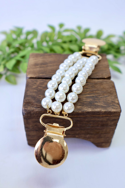 Pearl Perfection Cardigan Clip