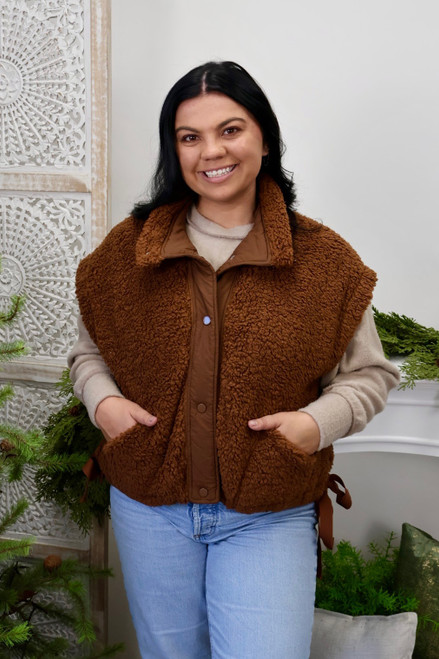 Keep Me Warm Vest - Brown