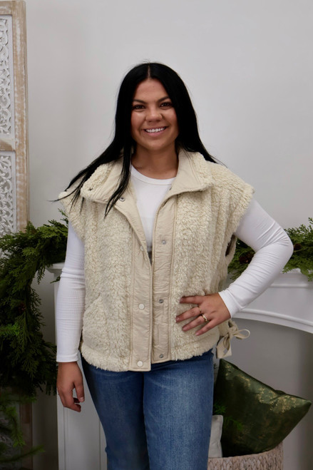 Keep Me Warm Vest - Cream