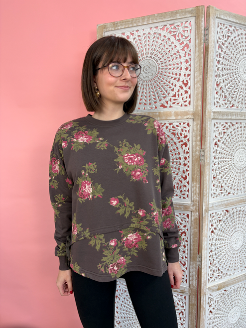 Romance In The Details Top