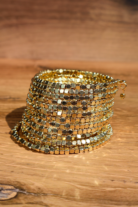 Turn Heads Coil Bracelet - Gold
