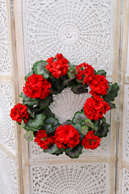20" Jubilee Geranium Wreath