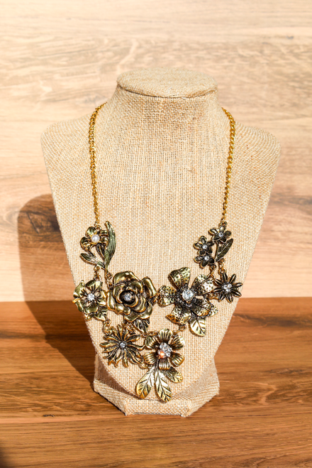 Path Of Petals Necklace - Gold