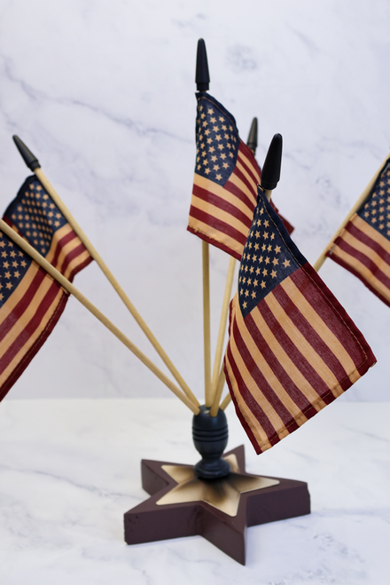 Star Finial With Flags