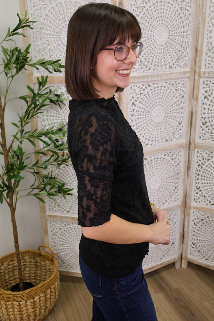 Understated Charm Top - Black