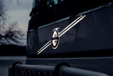 Upplyst Volvo järnmärke+ribborna. Volvo FH ver 5