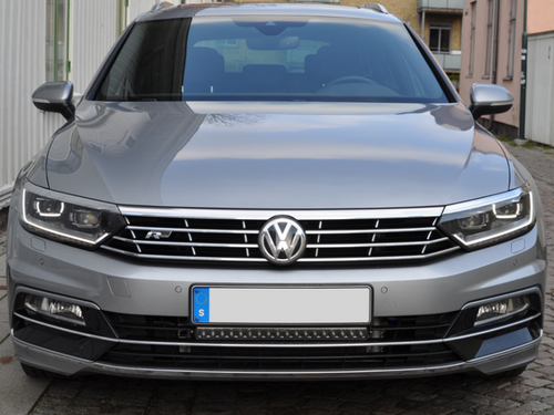 Modellanpassat fäste för 20 tum LED-ramp - VW Passat 2015-
