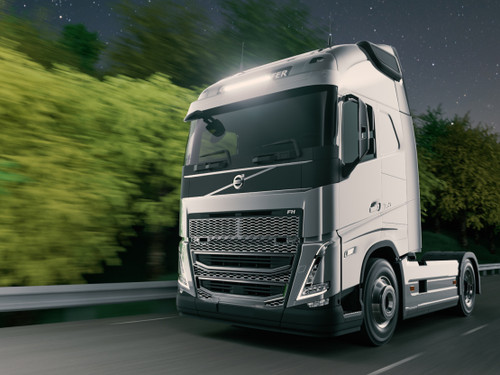 Paket med Ymer 30tum till Volvo FH/FM/FMX 2021- solskyddet