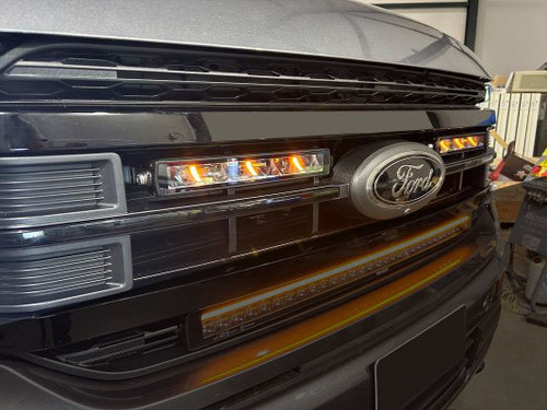 Modellanpassat fäste för två 10tum övre grill Ford F150 2024-