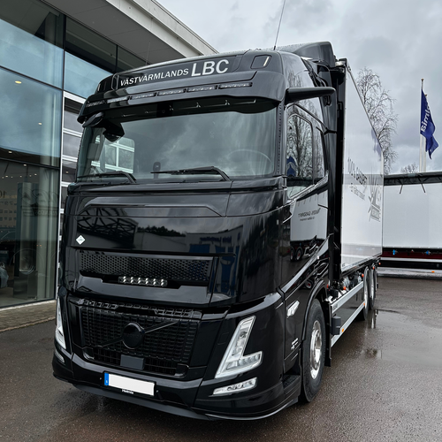Komplett kitt. Solskydd i glasfiber för 6st Ymer 10tum. Anp till Volvo FH & FM [BVOL31-KIT4]