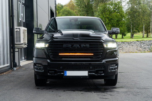 Modellanpassat fäste för Ram 1500 Limited / Laramie, övre grill, Ramer 2.0 - Modellanpassat fäste för Ram 1500 Limited / Laramie, övre grill, Ramer 2.0 -