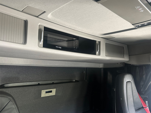 Modellanpassade fäste till mikro för Volvo FH låghytt