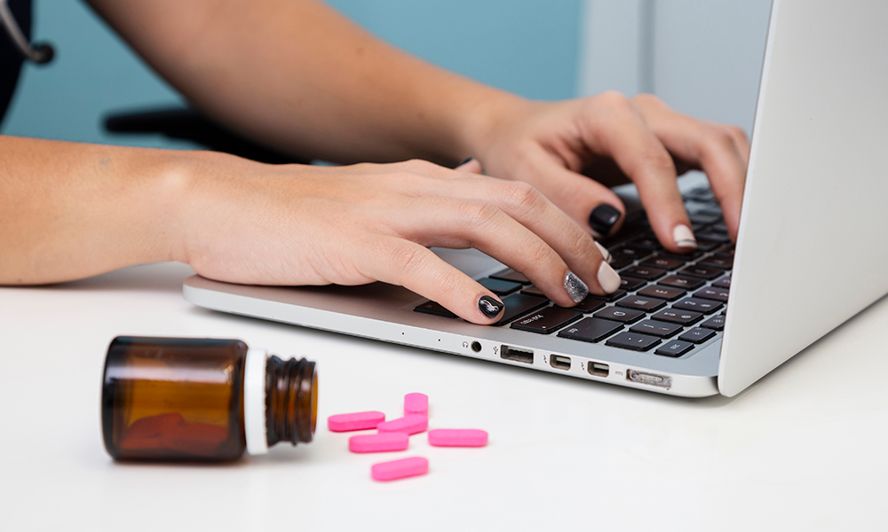Contacta con Farmacia Núria Mas