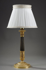 Lampe en bronze dor et patin Lampe en bronze dor et patin