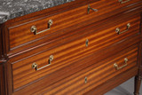 COMMODE EN ACAJOU DE STYLE LOUIS XVI COMMODE EN ACAJOU DE STYLE LOUIS XVI