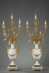Candlesticks in gilded bronze and white marble