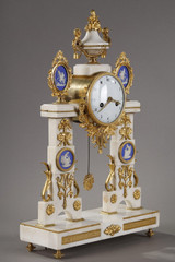 Wedgwood decor clock