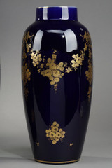 Vases en porcelaine bleu or