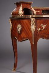 Meuble de style Louis XV en bois de rose