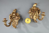 APPLIQUES ANCIENNES A 2 LUMIERES EN BOIS DORE D'EPOQUE LOUIS XV APPLIQUES ANCIENNES A 2 LUMIERES EN BOIS DORE D'EPOQUE LOUIS XV