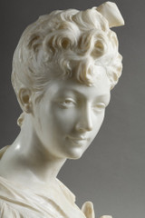 Дребость: мраморный бюст