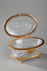 GILDED BRONZE AND CUT CRYSTAL JEWELRY BOX FROM THE CHARLES X PERIOD