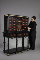 Фламандский шкаф с 17 -го