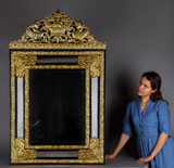 IMPOSANT MIROIR DE STYLE LOUIS XIV À PARECLOSES