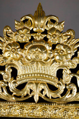 IMPOSANT MIROIR DE STYLE LOUIS XIV À PARECLOSES