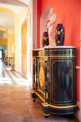 BUFFET NAPOLÉON III EN BOIS NOIRCI ET BRONZES DORÉS