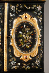 Box with polychrome floral decoration and mother-of-pearl inlays, English craftsmanship