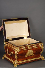 LOUIS XV STYLE BOX IN ROSEWOOD, GILT BRONZE AND PORCELAIN, NAPOLEON III