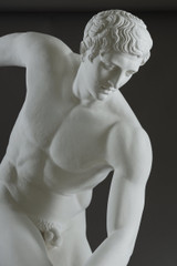 Sculpture classique daprès Myron, issue des ateliers du Louvre