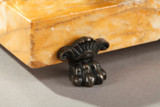 ÉCRITOIRE ANCIEN EN BRONZE ET MARBRE DE SIENNE, EPOQUE XIXE SIECLE ÉCRITOIRE ANCIEN EN BRONZE ET MARBRE DE SIENNE, EPOQUE XIXE SIECLE