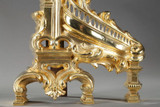 CHENETS ANCIENS DE STYLE ROCAILLE EN BRONZE DORE ORNES DE FEMMES AILLEES