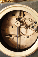 PENDULE HORLOGE "ESMERALDA" OU "LA DANSEUSE AU TAMBOURIN"