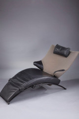 Solo 699" design armchair in leather