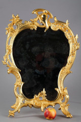 Miroir à poser de style Louis XV Miroir à poser de style Louis XV