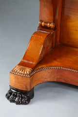 LARGE CONSOLE EN MERISIER, XIXÈME SIÈCLE