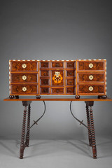 GERMAN CABINET IN WALNUT AND AMARANTH MARQUETRY, 18TH CENTURY