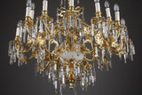 LUSTRE EN CRISTAL, VERRE ET BRONZE DORE A 18 LUMIERES LUSTRE EN CRISTAL, VERRE ET BRONZE DORE A 18 LUMIERES