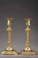 BOUGEOIRS DE STYLE REGENCE EN BRONZE DORE BOUGEOIRS DE STYLE REGENCE EN BRONZE DORE