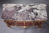 Commode XXe de style Transition Commode XXe de style Transition