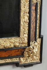 Miroir doré de style Louis XIV Miroir doré de style Louis XIV