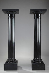 Decorative column in black marble