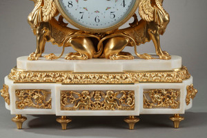 Clock with chased ormolu decorations