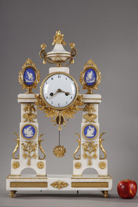 Louis XVI period clock