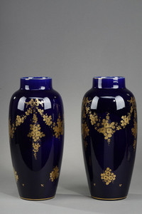 Paire de vases 1900 en porcelaine
