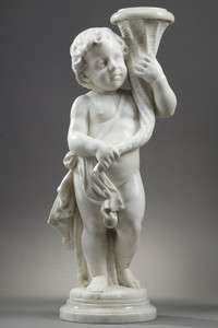 Statuette in white Carrara marble