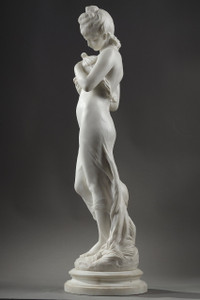 Sculpture féminine par Hip. Moreau